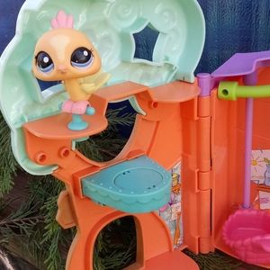 My Littlest Pet Shop pet clubhouse with #1893